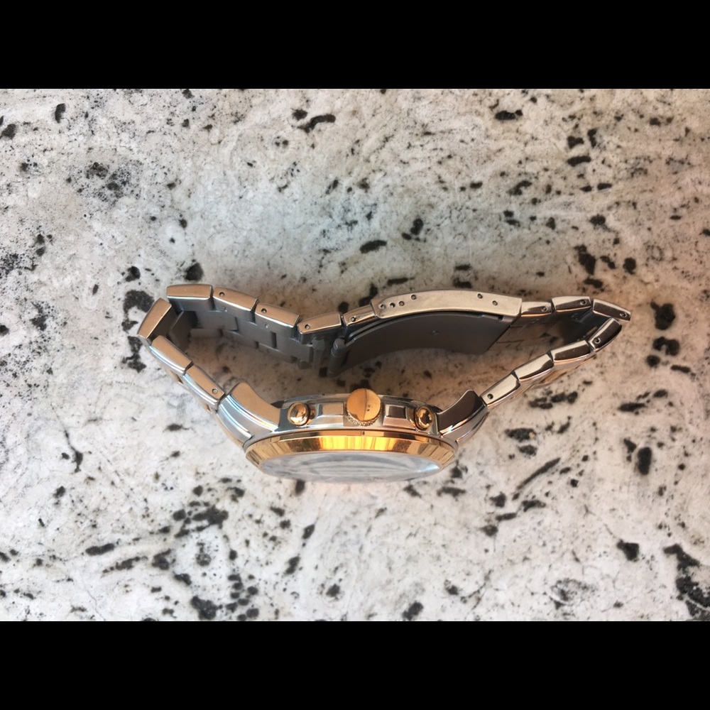 Fossil Watch - Picture 3 of 3